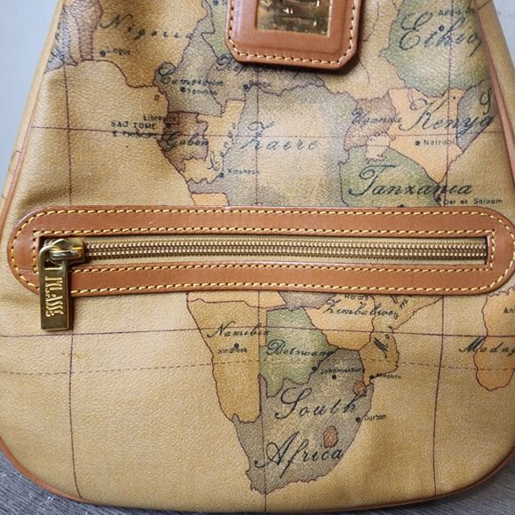 Alviero Martini 1A Classe GEO Classic Map Shoulder Sling Backpack Body Bag ITALY - Picture 4 of 16